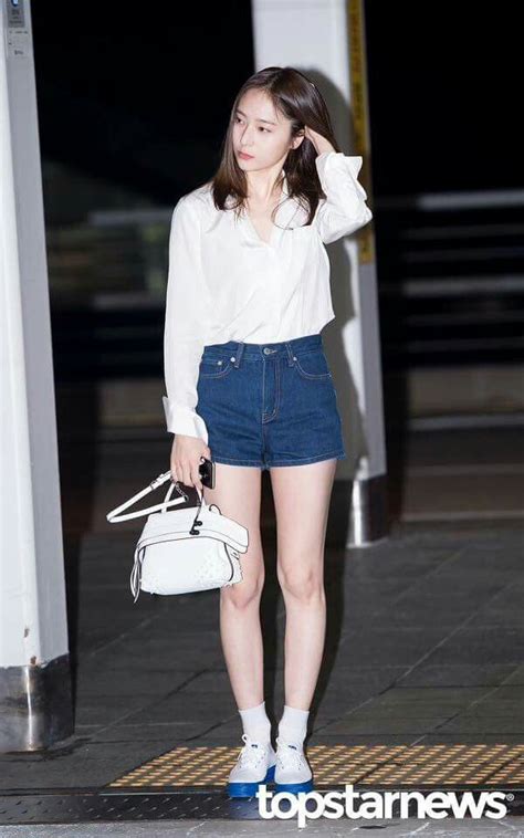 Krystal Krystal Jung Fashion Krystal Airport Fashion Krystal Fashion