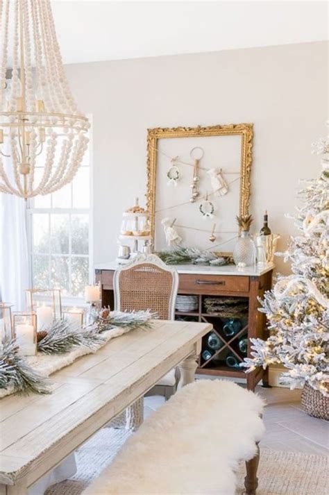 30 Free Best Ways To Decorate The Living Room For Christmas New 2020