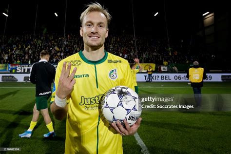 Mark Diemers Of Fortuna Sittard Celebrates The Victory After The