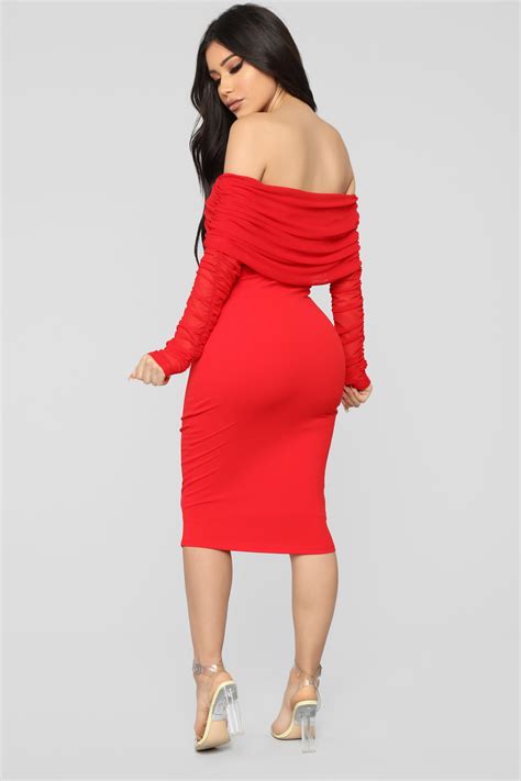 [30 ] red dress for dinner date