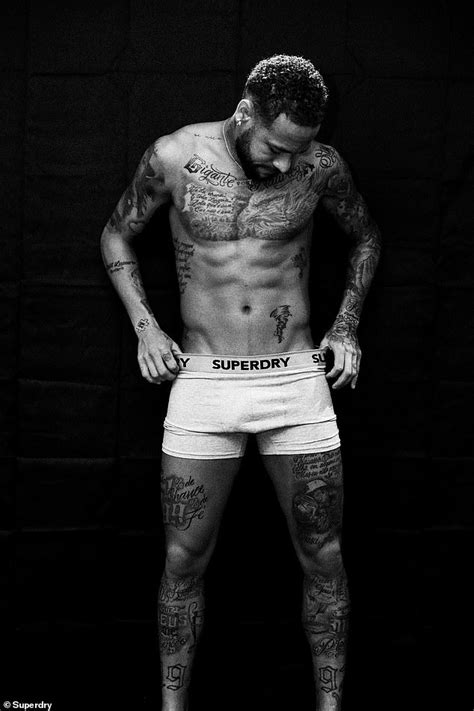 Neymar Displays His Very Ripped Physique As He Poses For Shirtless Snaps In New Superdry