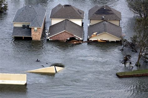 Hurricane Katrina Aftermath Photos
