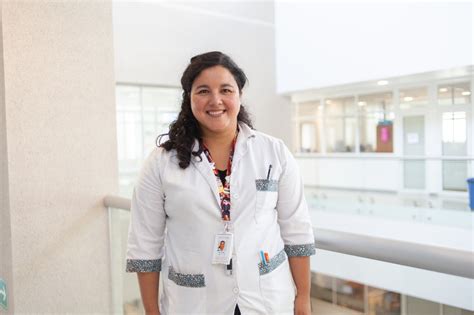 Dra Victoria López Asume Como Médico Jefe De Atención Cerrada
