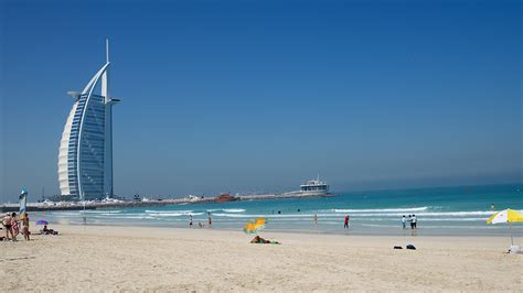 7 Fun Things To Do On Dubais Beautiful Beaches