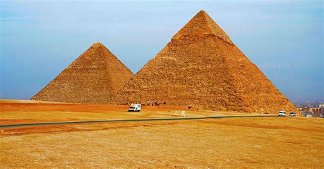 Egypt Authorities Investigate X Rated Photos On Top Of