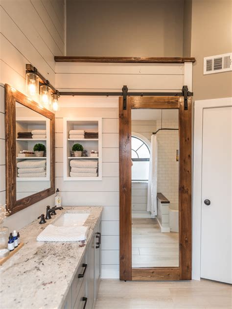 Affordable farmhouse style bathroom makeover. 14,739 Farmhouse Bathroom Design Ideas & Remodel Pictures ...