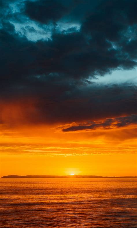 Sea Horizon Sunset Under Black Blue Cloudy Sky 4k Hd Nature Wallpapers