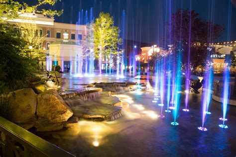 Playcore Fountain People Commercial Architectural Fountains