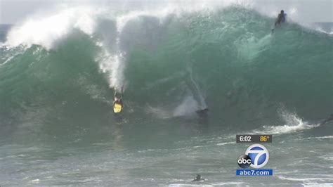 Strong Rip Currents Bring Large Waves Treacherous Surf To Huntington