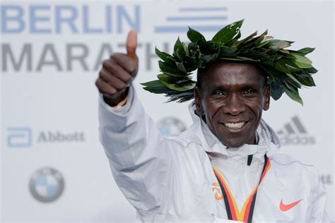 Eliud Kipchoge Sets New World Record In Berlin Marathon Win