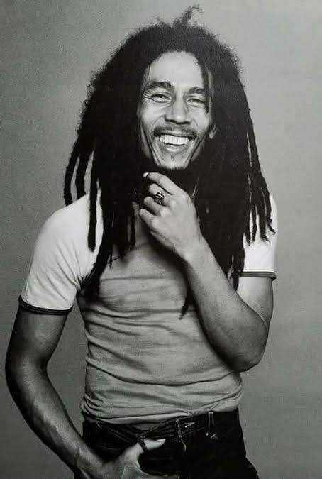 Боб марли (англ.— bob marley, полное имя ро́берт не́ста ма́рли, англ.— robert nesta marley; La causa de muerte de Bob Marley