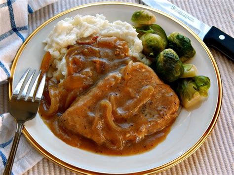 Cooks Illustrated Smothered Pork Chops In Onion Gravy Frugal Hausfrau