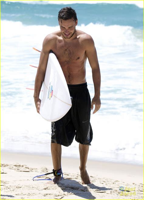 Liam Payne Surfing Shirtless In Australia Photo 609926 Photo Gallery Just Jared Jr