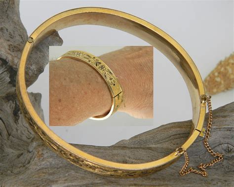 Vintage 10k Gold Filled Hinged Bangle Bracelet Etched