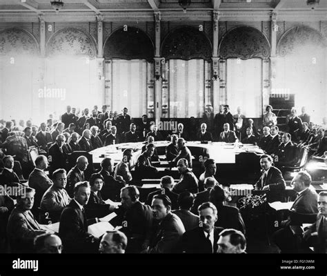 LEAGUE OF NATIONS, 1930. /nOpening session of the Council of the Stock 
