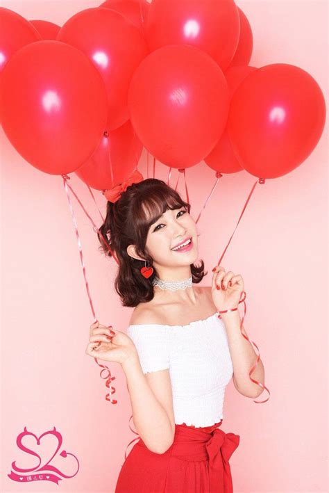My Balloons Event Stage Female Pose Reference Female Poses New Girl Debut Girl Group