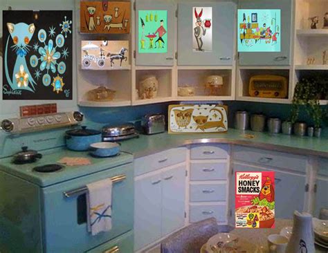 Mid Modern Space Age Century Retro Nut Decorated Retro Kitchen