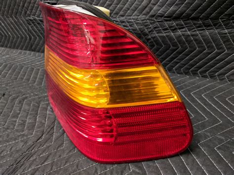 Bmw E46 3 Series Tail Light Amber Right Passenger 63216907934