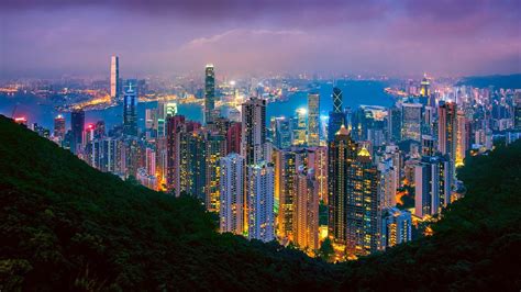 Hong kong skyline photos and images. Hong Kong skyline at dusk from Victoria Peak wallpaper ...