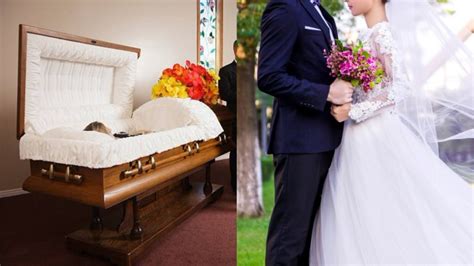 Bride Planning On Having Open Casket At Wedding After Aunt Died Days