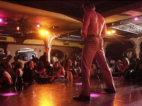 Le 281 Male Strip Club Is Calling It A Night After 40 Years Montreal Gazette