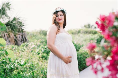 Sunset Beach Treasure Island Beach Maternity Photo Session — Tampa