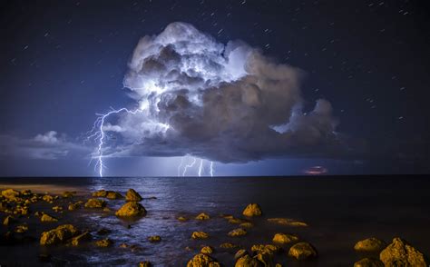 Download Sky Night Horizon Ocean Cloud Nature Photography Lightning 4k
