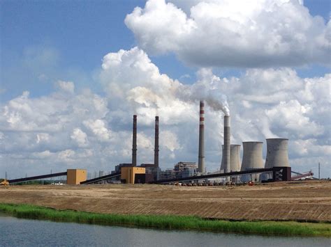 The Tennessee Valley Authority Votes To Close Kentucky Coal Plant Npr