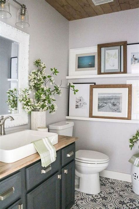 20 Lovely Small Farmhouse Bathrooms Design Ideas Trendhmdcr Cheap