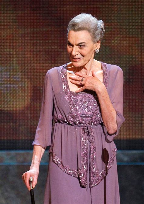 Marian Seldes A Ruler Of The Broadway Stage Dies At 86 The New York