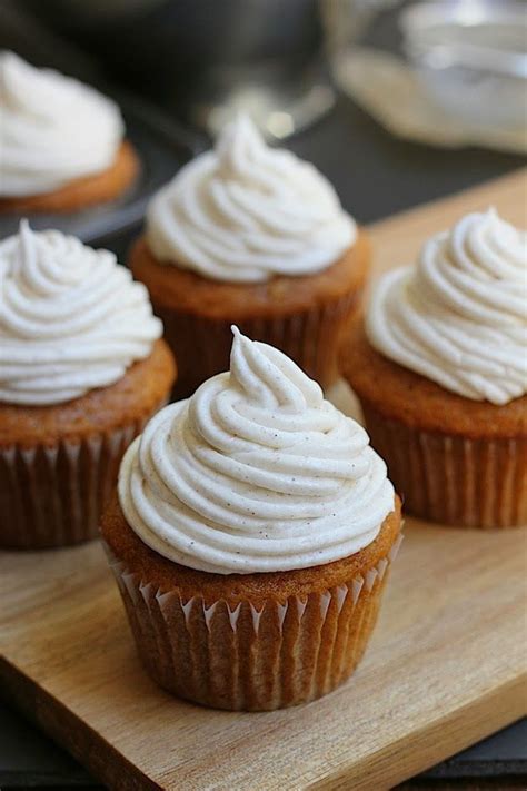 Pumpkin Cupcakes With Cinnamon Cream Cheese Frosting Yummy Recipes