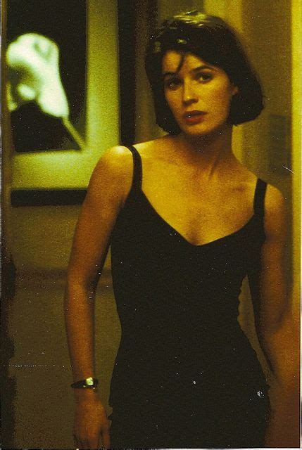 French Actress Irene Jacob In US Marshals
