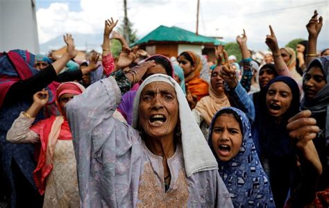 hundreds protest against india s decision to curb kashmir s autonomy on eve of eid the globe