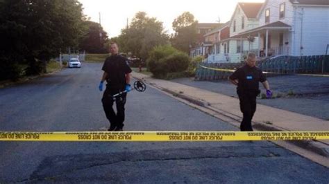 Police Search For Two Suspects In Dartmouth Shooting Cbc News