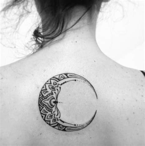 48 Magnificent Moon Tattoo Designs And Ideas Tattooblend Moon Tattoo