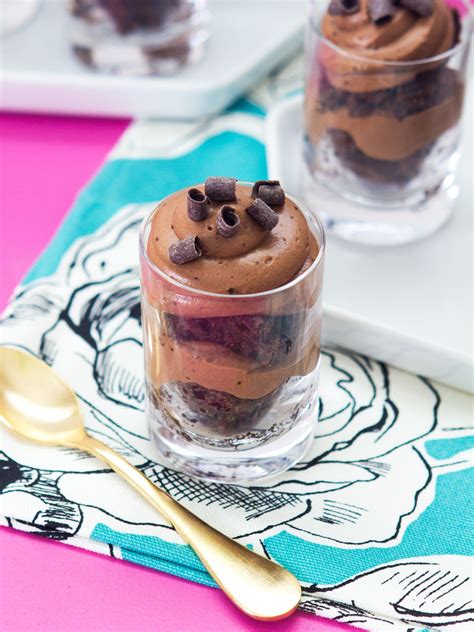 Cheesecake shot glass desserts recipe bettycrocker 10. Chocolate Mousse and Brownie Shot Glass Dessert | Shot glass desserts, Dessert shots, Mini ...