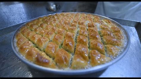 Gaziantep Baklava Yapimi