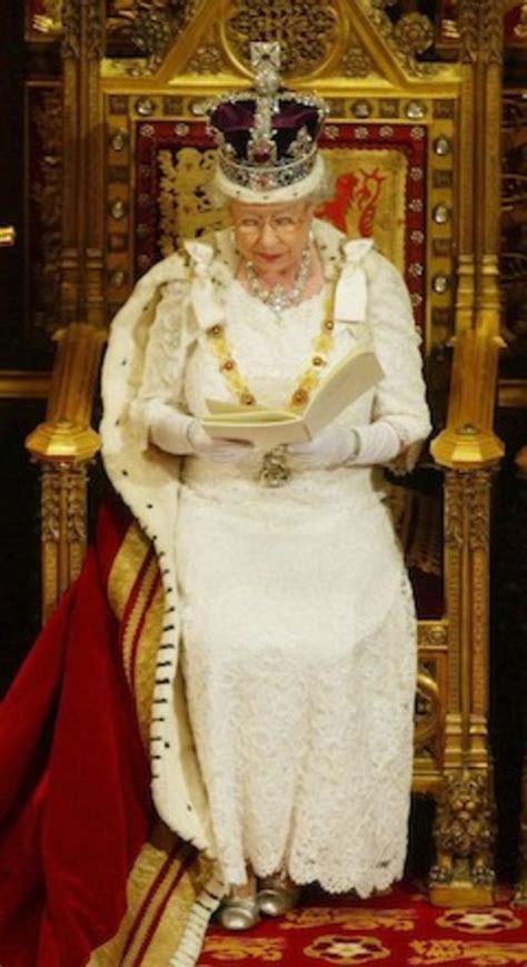 La Reina Isabel Ii Celebra Su 60 Aniversario En El Trono Británico El