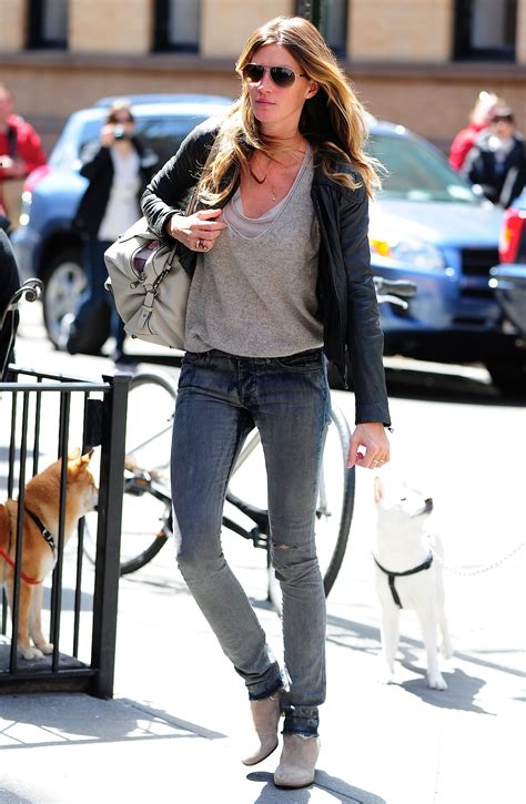 Gisele Bündchen Kept It Casual And Cool When She Sported Ripped