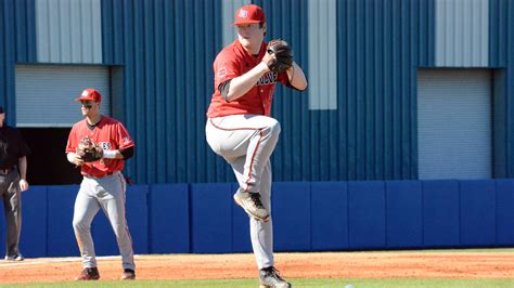 Deshazier Pitching Staff Lead A State To 12 3 Win At Uno Arkansas