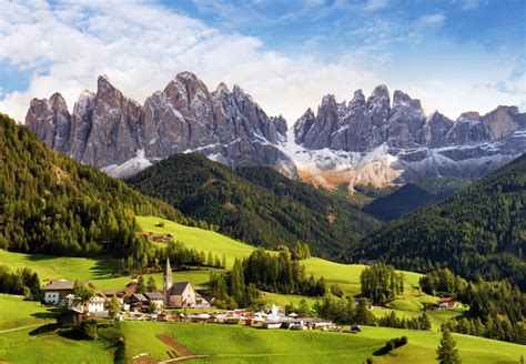 Italy The Dolomites Hiking Tour Country Walkers
