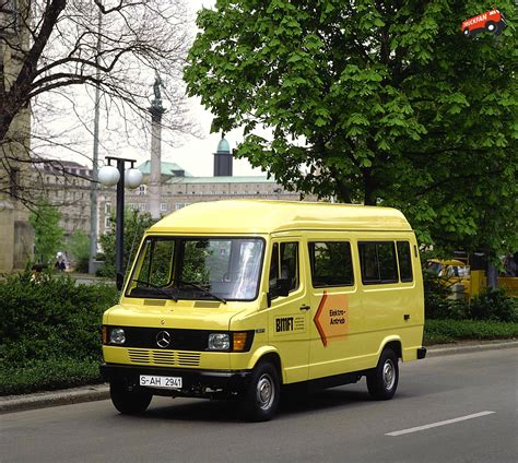 Foto Mercedes Benz Bremer Tnt1 Van Daimler Ag Truckfan