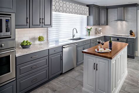 Different colors of the kitchen cabinet must be combined with each. Stylish Kitchen Cabinet Colors - Lesley Young - Decorating ...