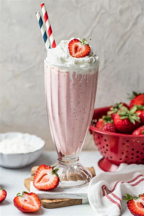 How To Make A Strawberry Milkshake Olivia S Cuisine