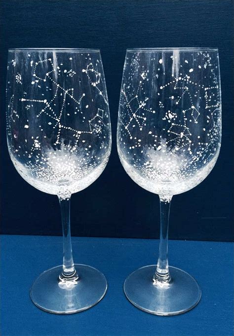 Wine home decor from wine enthusiast. 11 Amazing Wedding Glass Decorations For Your Table