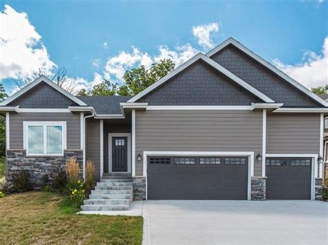 In 1851, a city named fort des moines was incorporated in the state of iowa. Houses For Rent in West Des Moines IA - 52 Homes | Zillow