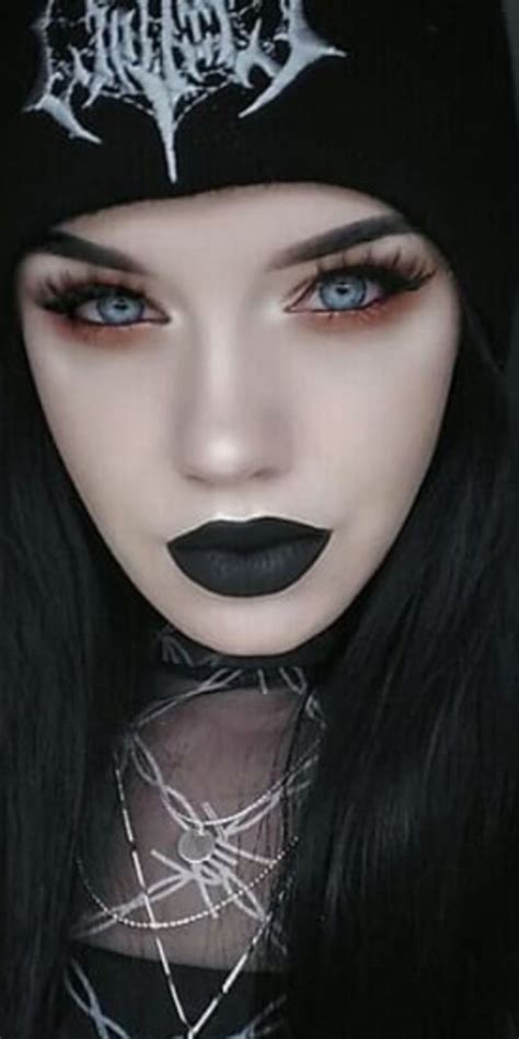 Pin By Raven Salem Rogers On Cool Lady S Gothic People Hot Goth