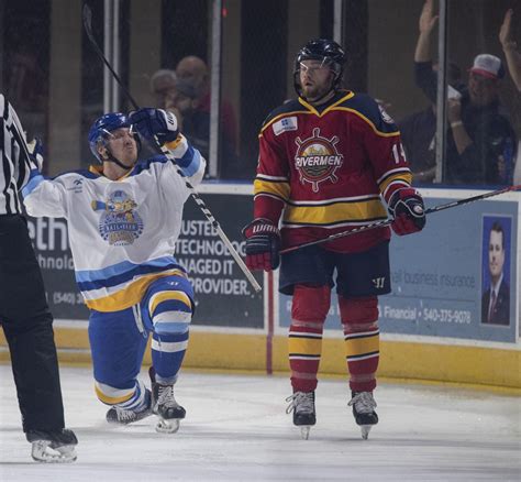 Rail Yard Dawgs Knock Off Peoria For First Ever Sphl Playoff Win