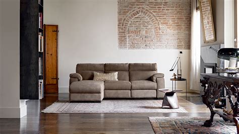 Arredare il salotto con il divano angolare per piccoli spazi. Divano A L Piccolo / Copridivano S / L Piccolo divano ...