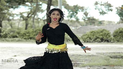 বাংলা মাল ছেরে হাতে সরবত নিয়েছি Bangla Mal Dance Performance By